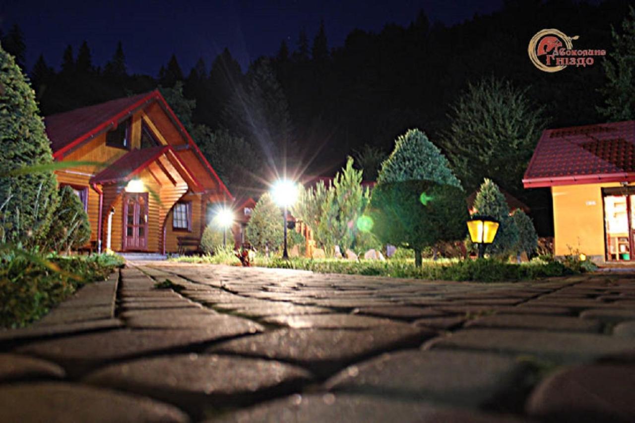 Sokolyne Gnizdo Hotel Korostov Exterior foto